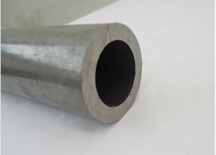 廠家直銷(xiāo)45#精密無(wú)縫鋼管12.7x4規(guī)格——張家港嘉園鋼鐵制品詳解